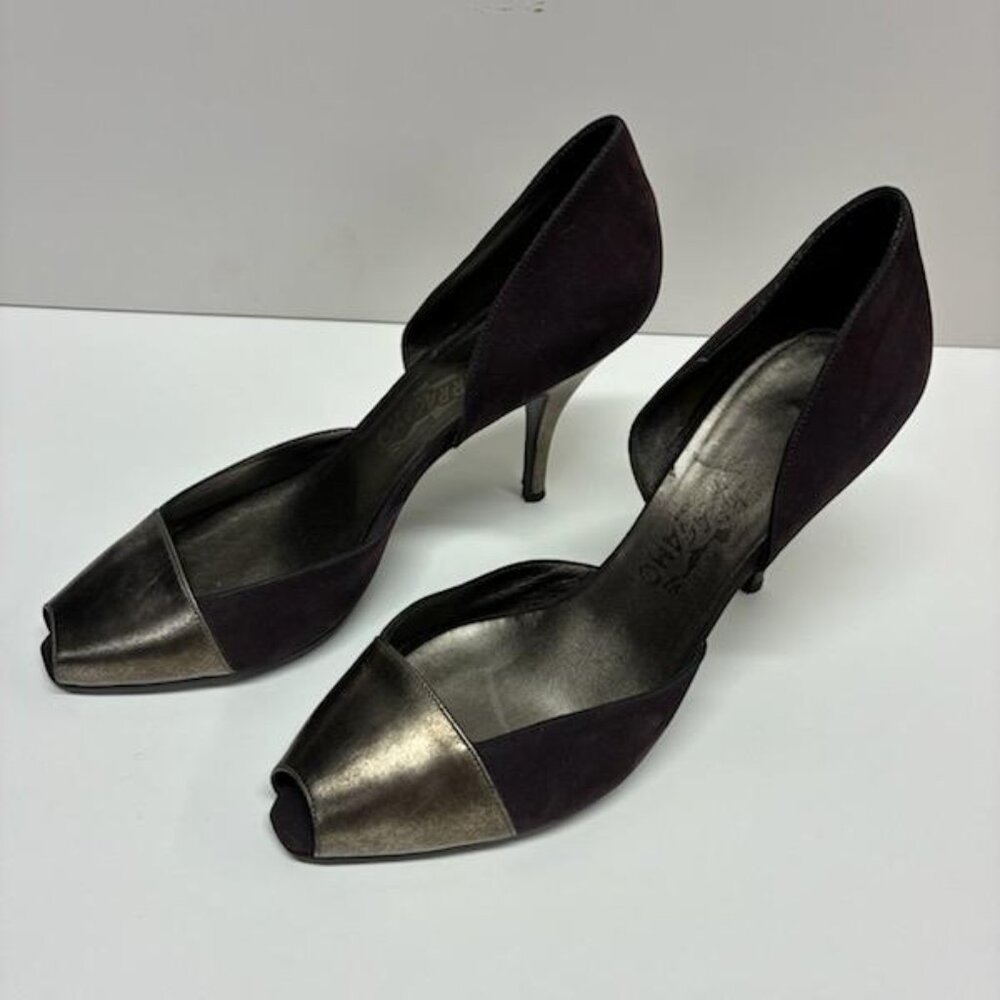 Women's vintage purple Suede Salvatore Ferragamo pumps